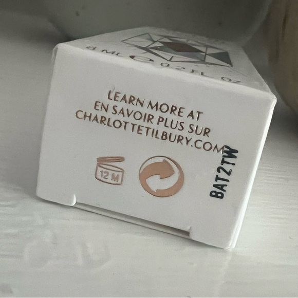 Charlotte Tilbury Magic Lip Oil - Picture 4 of 5